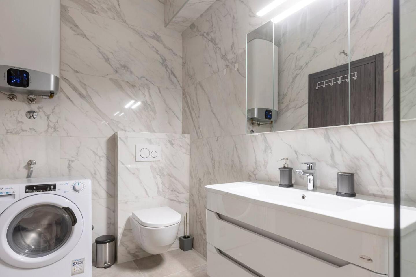 La Terrazza * * * *city Center Lux New Apt+parking Appartamento *